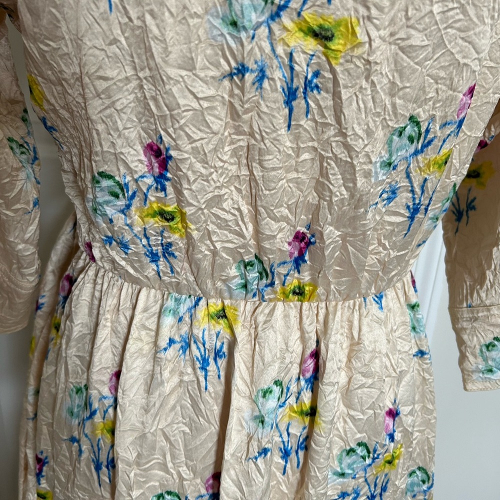 GANNI Floral Crinkled Satin Wrap Dress in Floral Rutabaga - Picture 9 of 16